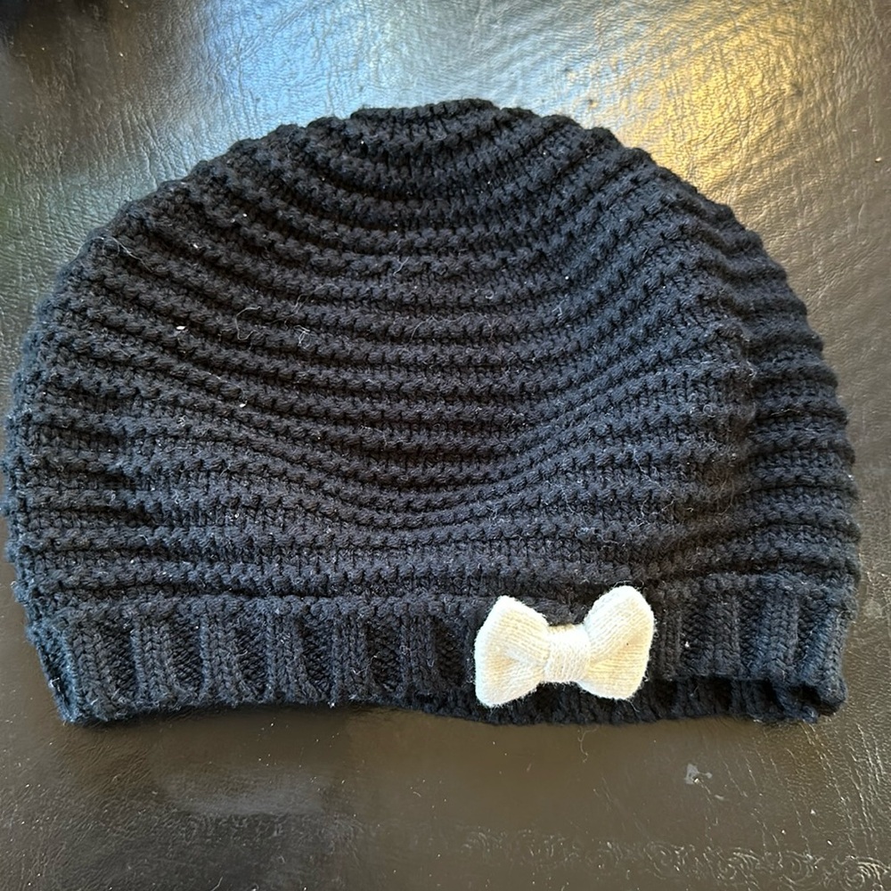 Girl’s Black & White Beanie Hat with Bow